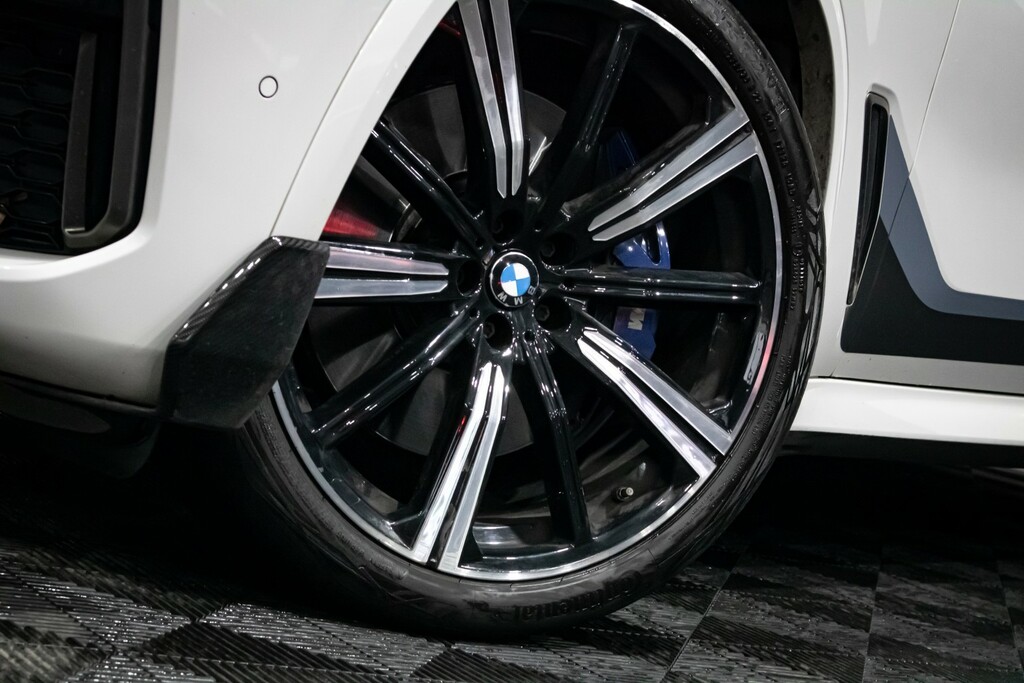 BMW X5 3.0 X5 M50d Y12AHA White #3