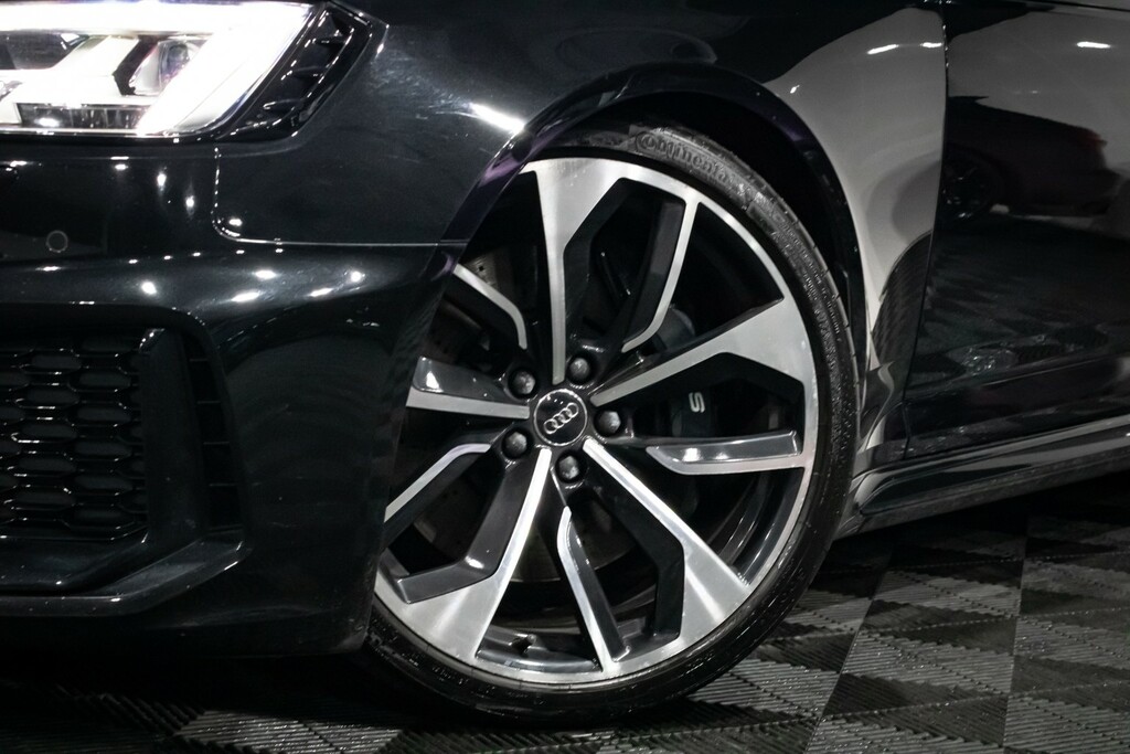 Audi RS4 Avant 2.9 Tfsi V6 Sport Edition Black #3