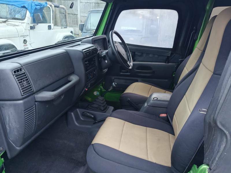 Jeep Wrangler 4.0 Sport Soft Top 4X4 Black #14