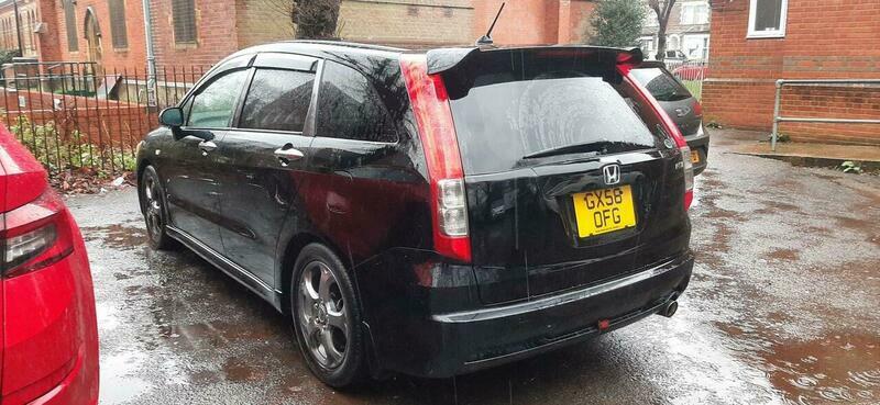 Honda Stream 1.7 I-vtec Se Black #4