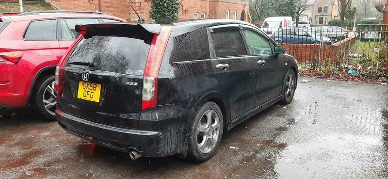 Honda Stream 1.7 I-vtec Se Black #6