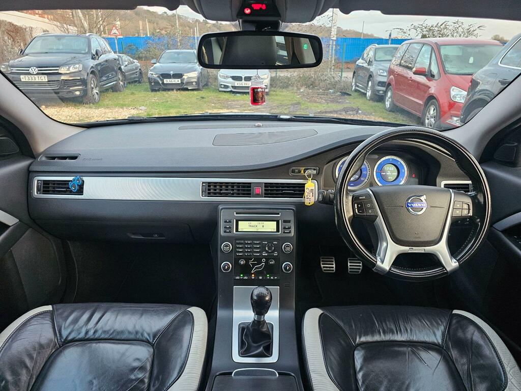 Volvo V70 2.0D R-design Se Euro 4 Black #2
