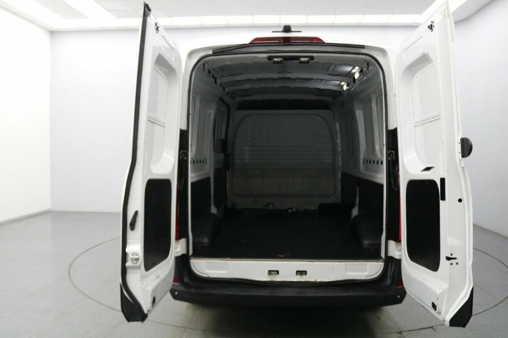 Maxus eDeliver 9 Edeliver 9 Panel Van Black #15