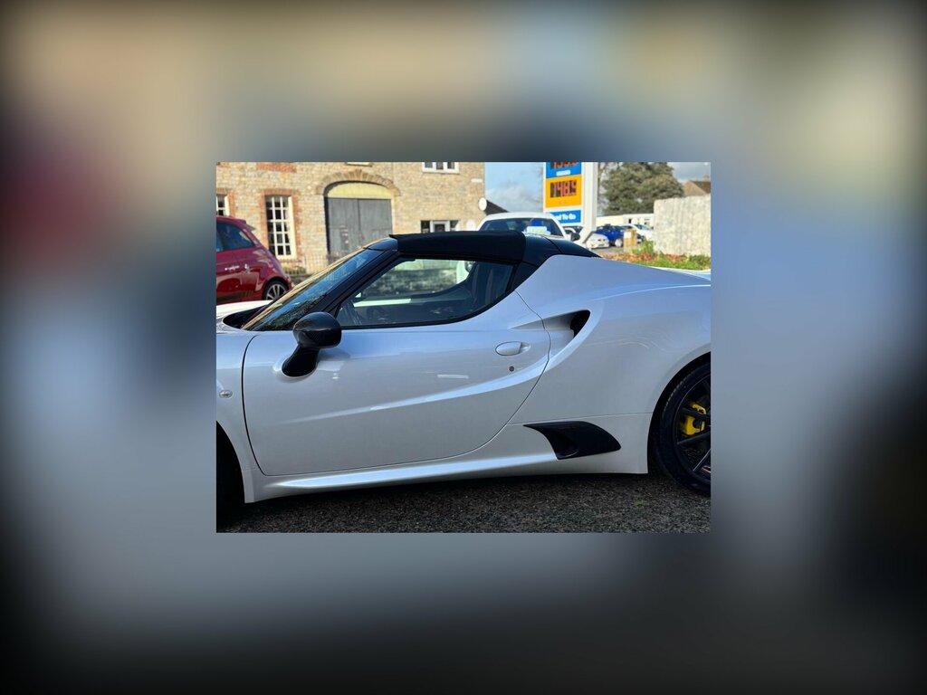 Alfa Romeo 4C 1750 Tbi Spider Tct Euro 6 240 Bhp White #4