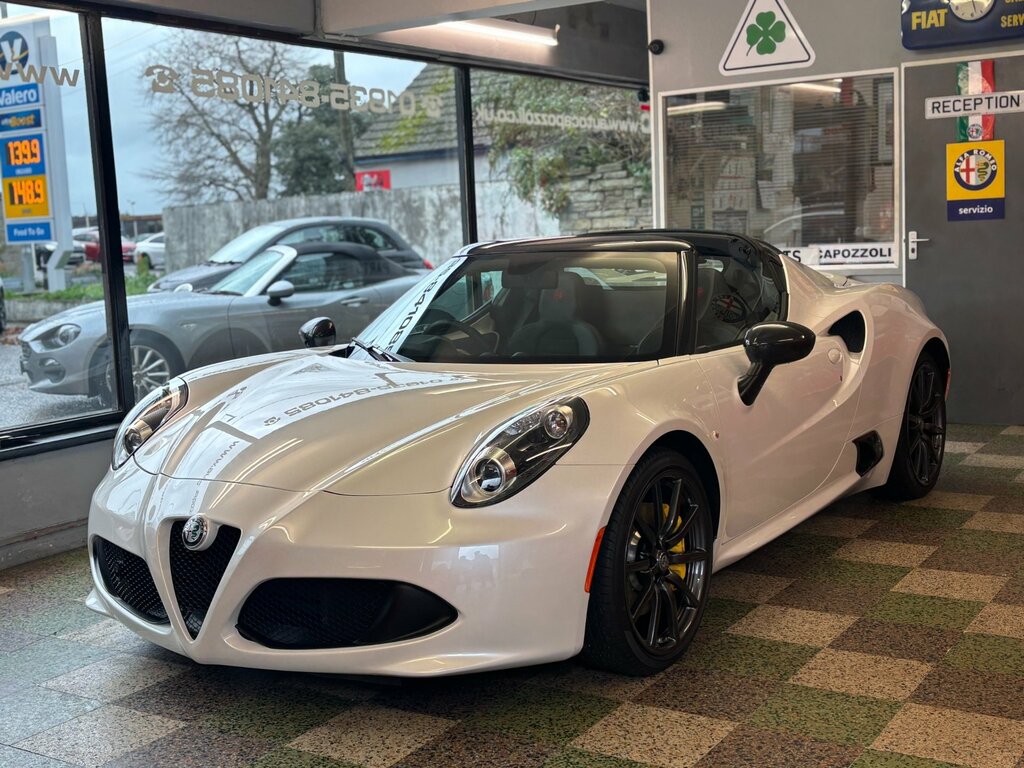 Alfa Romeo 4C 1750 Tbi Spider Tct Euro 6 240 Bhp White