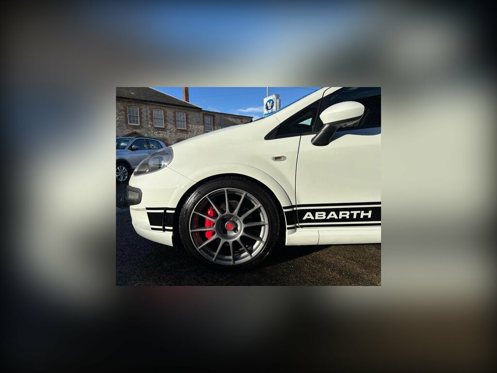 Abarth Punto Evo 1.4 Multiair Turbo Supersport White #3