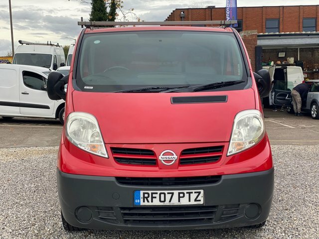 Nissan Primastar Mpv White #22