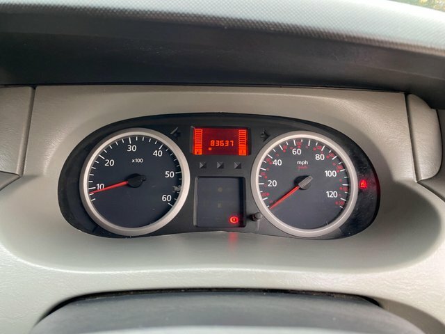 Nissan Primastar Mpv White #8