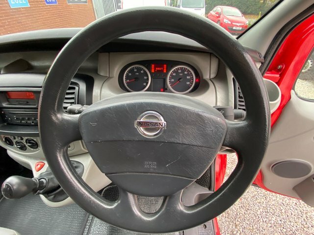Nissan Primastar Mpv White #27