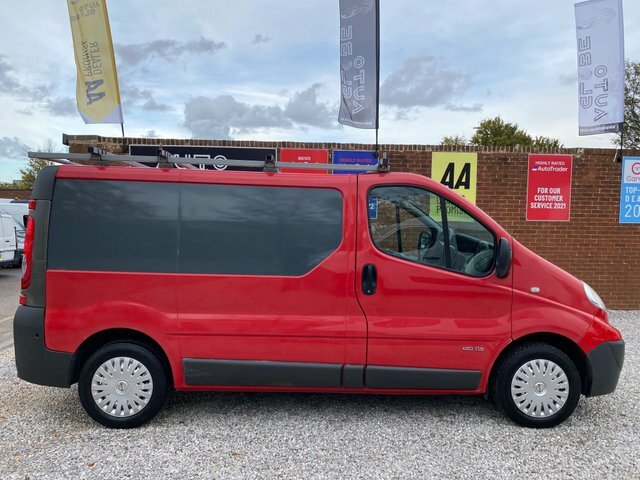 Nissan Primastar Mpv White #5