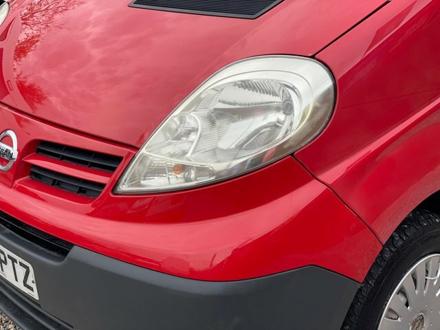 Nissan Primastar Mpv White #34