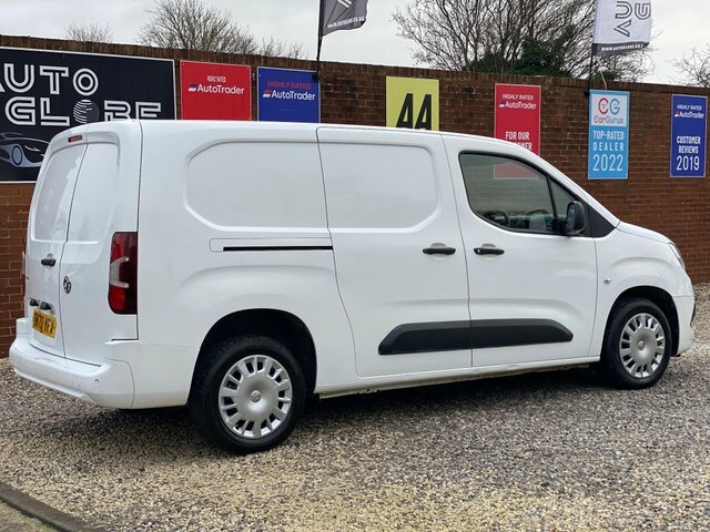 Vauxhall Combo Turbo D 2300 Sportive DN70YFX White #3