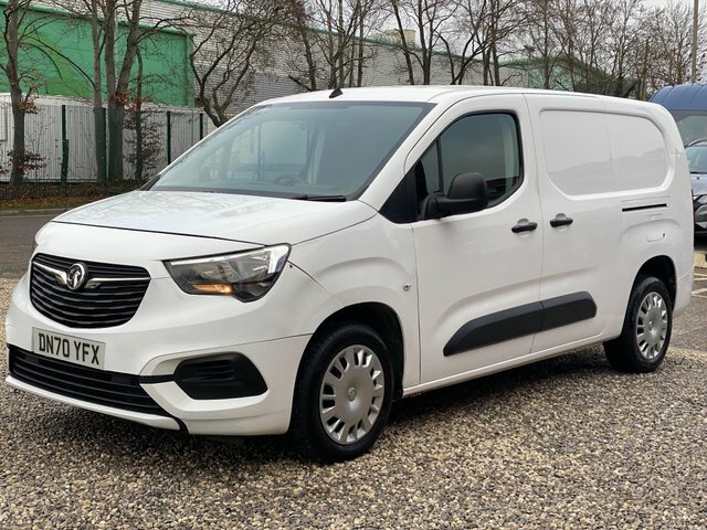 Vauxhall Combo Turbo D 2300 Sportive DN70YFX White #4