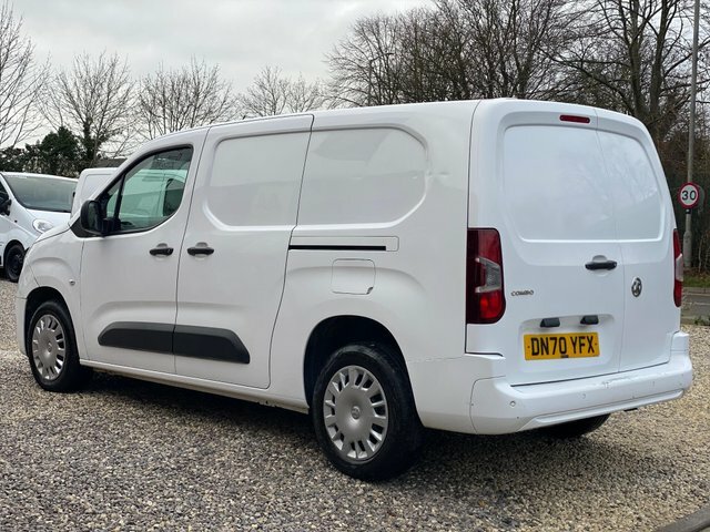 Vauxhall Combo Turbo D 2300 Sportive DN70YFX White #5