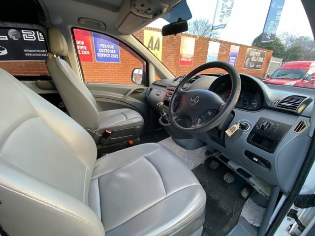 Mercedes-Benz Vito Vito 109 Cdi Compact Red #6