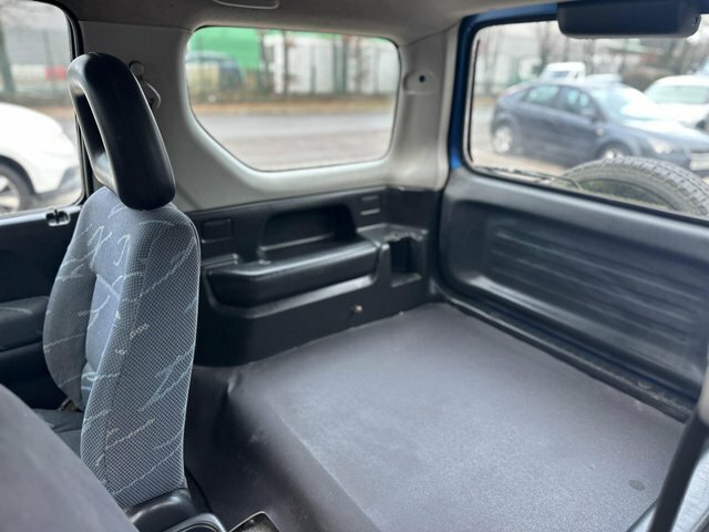 Suzuki Jimny 1.3 Mode Red #30