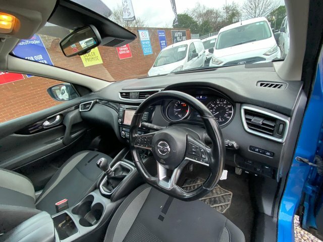 Nissan Qashqai Dig-t Acenta Premium Euro VK69WBZ Blue #6