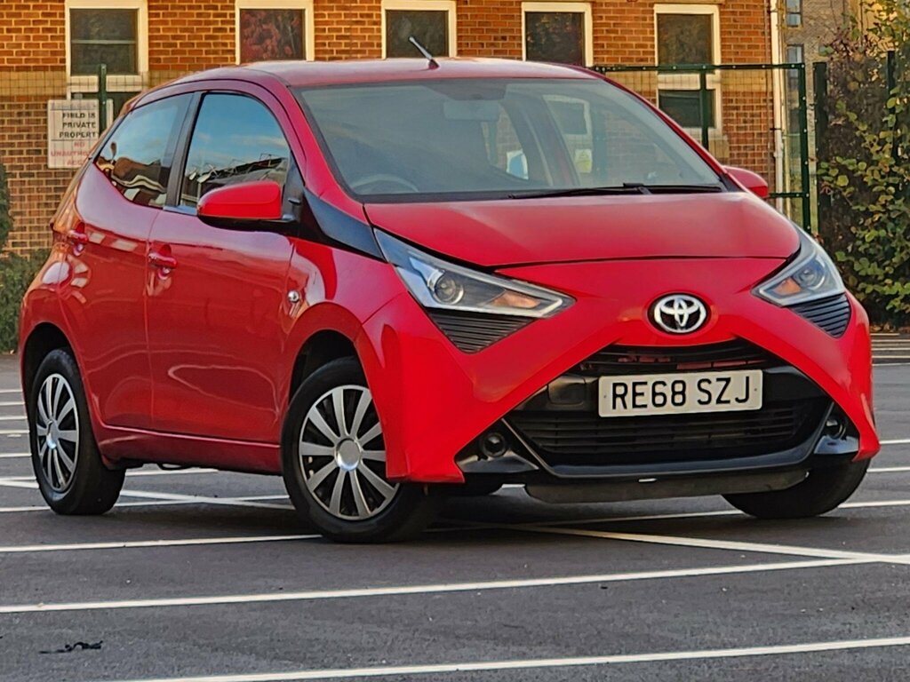 Toyota Aygo 1.0 Vvt-i X Euro 6 RE68SZJ Red #6