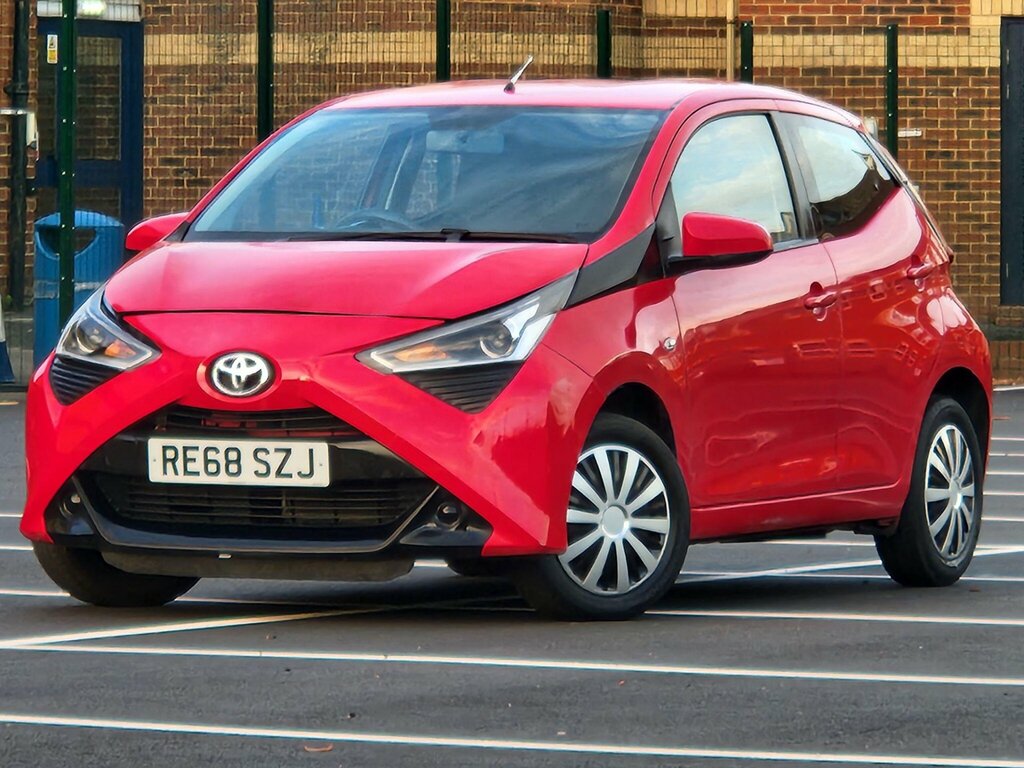 Toyota Aygo 1.0 Vvt-i X Euro 6 RE68SZJ Red #3