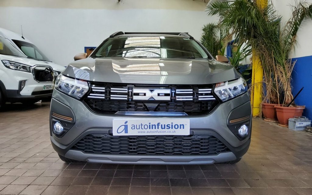Dacia Jogger 1.6L Extreme Grey