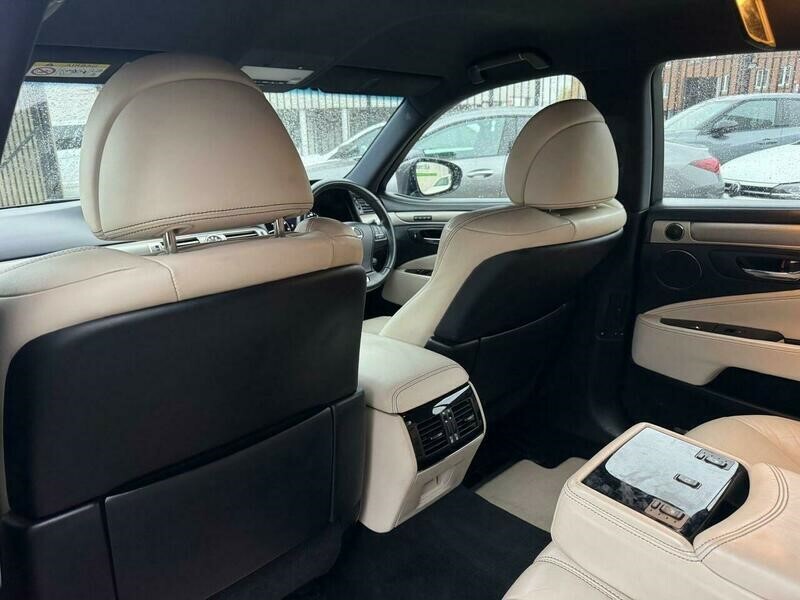 Lexus LS Luxury Black #27