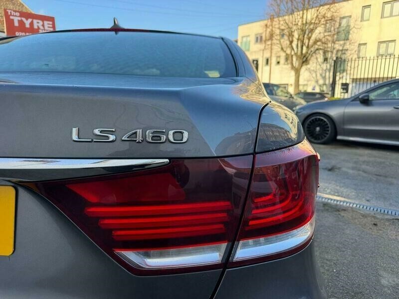 Lexus LS Luxury Black #14