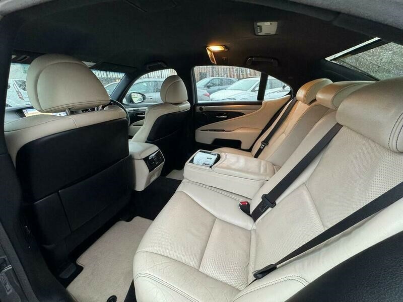 Lexus LS Luxury Black #93