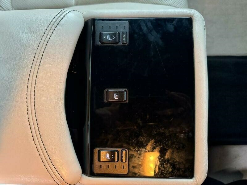 Lexus LS Luxury Black #108