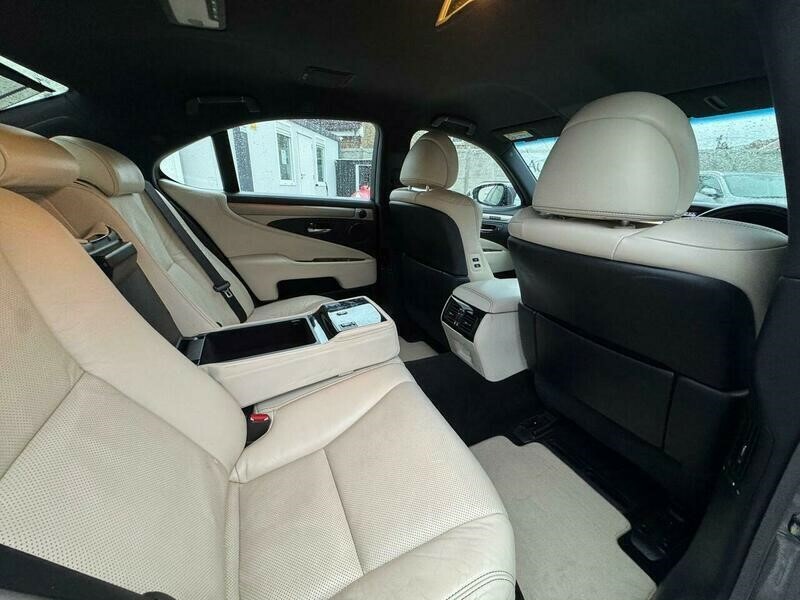 Lexus LS Luxury Black #67