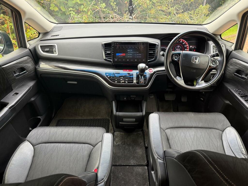 Honda Odyssey Active Hybrid Mpv Silver #18