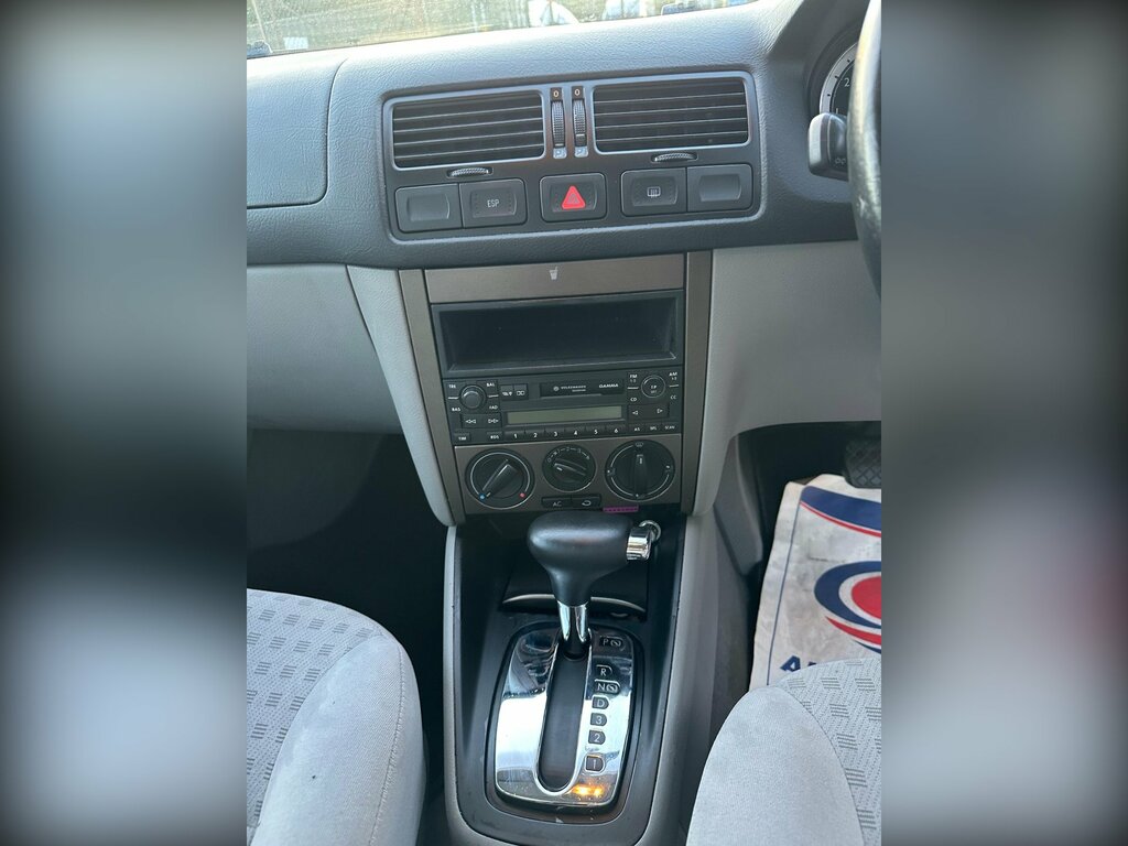 Volkswagen Bora Bora Tdi St Tiptronic Silver #37