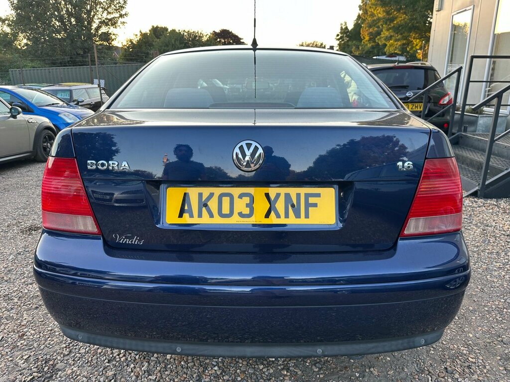 Volkswagen Bora Bora Tdi St Tiptronic Silver #24