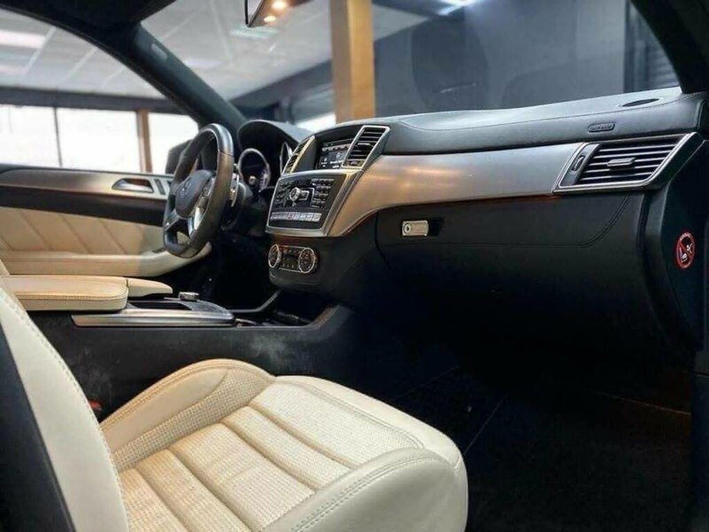Mercedes-Benz M Class 1.6 Slc180 Amg Line Grey #29