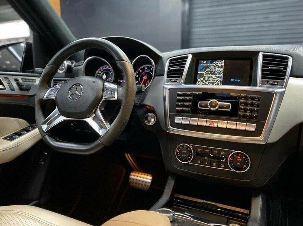 Mercedes-Benz M Class 1.6 Slc180 Amg Line Grey #71