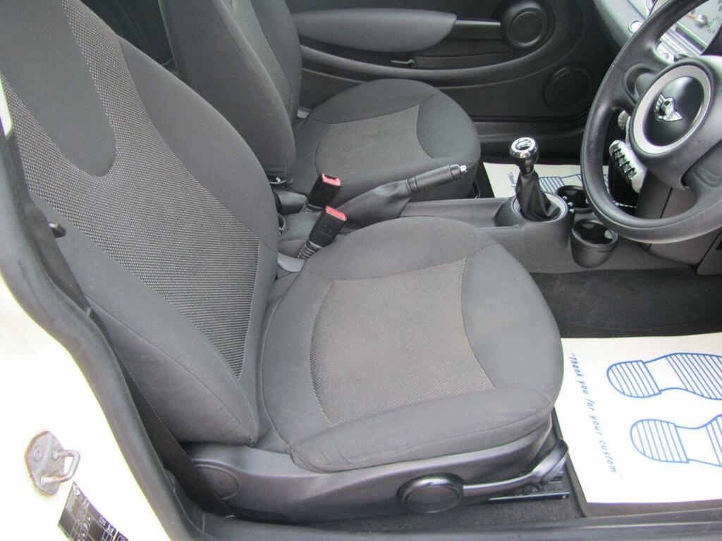 Mini Hatch Hatchback 1.4 First Hatch 2010 White #5