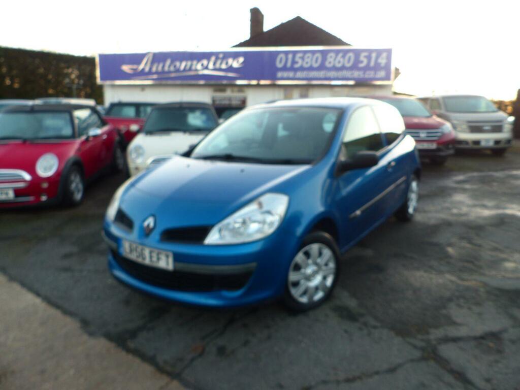 Renault Clio Hatchback 1.2 16V Expression 2006 Blue