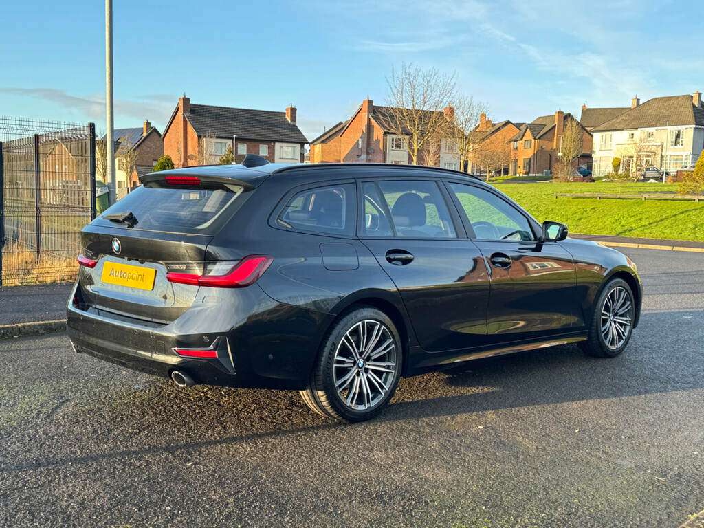 BMW 3 Series 318D Se Step PHZ696 Black #5