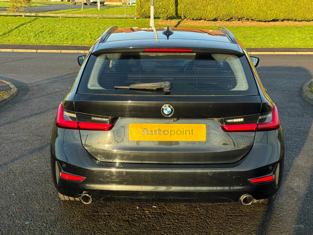 BMW 3 Series 318D Se Step PHZ696 Black #6