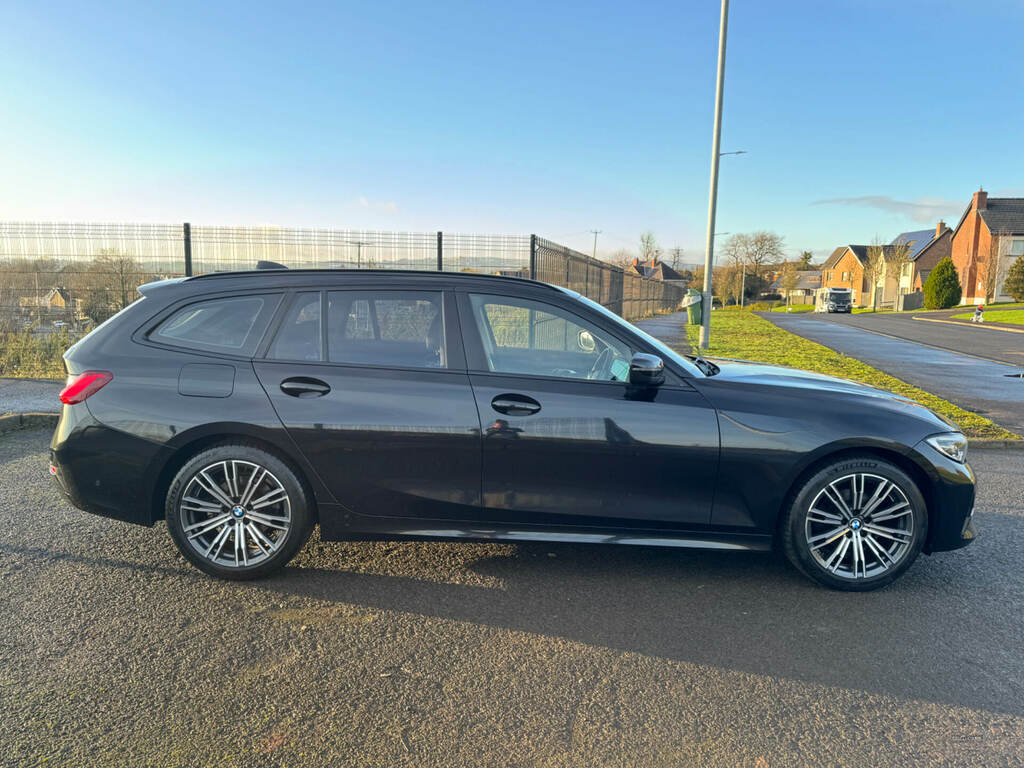 BMW 3 Series 318D Se Step PHZ696 Black #4