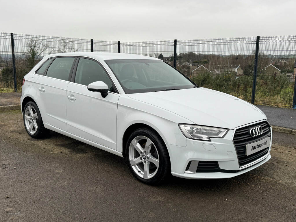 Audi A3 1.6 Tdi 116 Sport LK18PNN White #3
