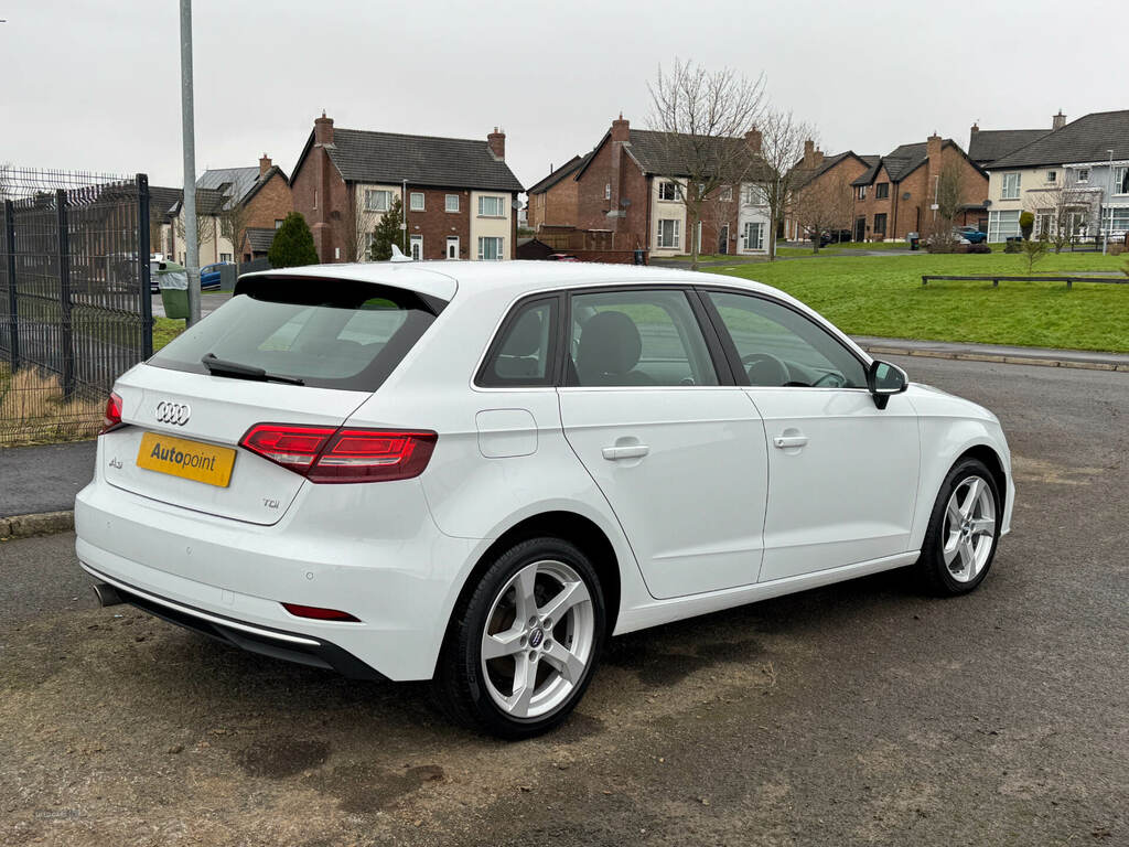 Audi A3 1.6 Tdi 116 Sport LK18PNN White #5