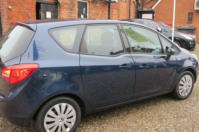 Vauxhall Meriva 2012 1.4 16V Exclusiv Mpv Euro 5 YF61CVW Blue #2