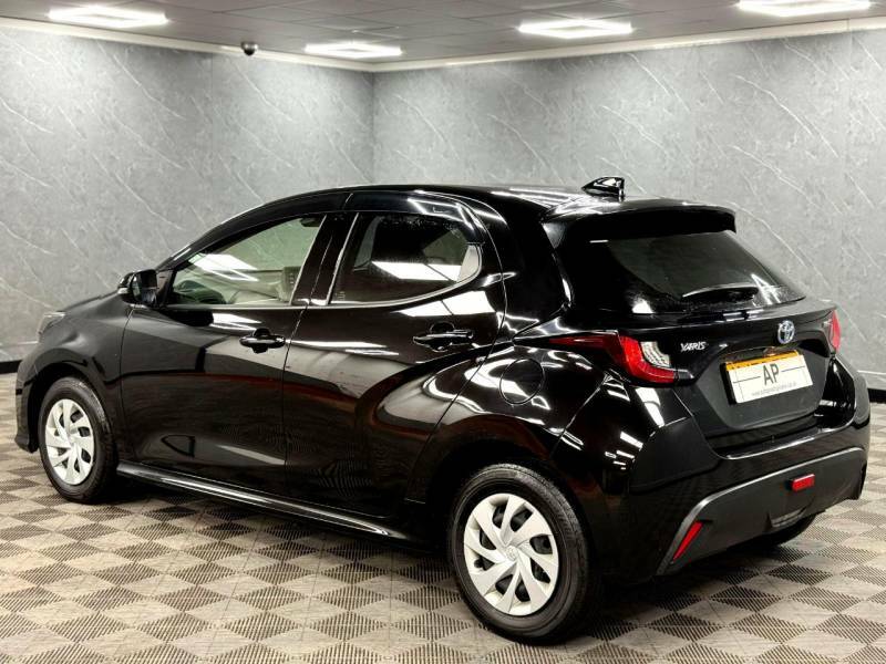 Toyota Yaris 1.0 Vvt-h Icon Euro 6 Ss - 2023 Black #6