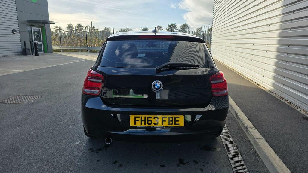 BMW 1 Series 2.0 116D Sport Euro 5 S S FH63FBE Black #6