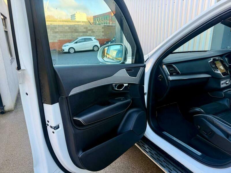 Volvo XC90 T8 Twin Engine R-design YP67JPV White #4