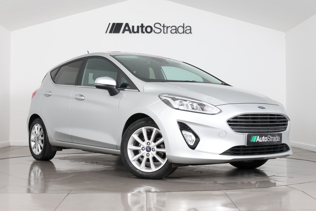 Ford Fiesta Titanium Silver