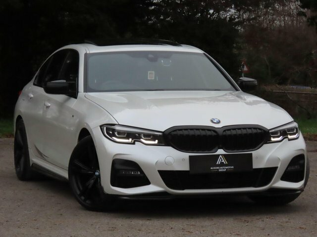 BMW 3 Series Automatic VK69VSC White #4