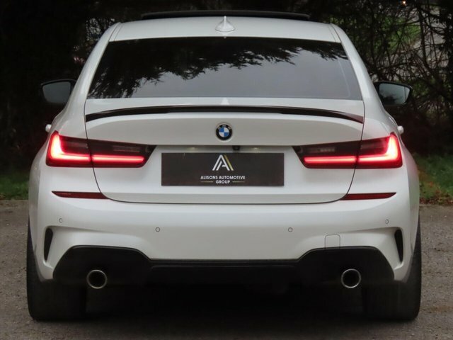 BMW 3 Series Automatic VK69VSC White #6