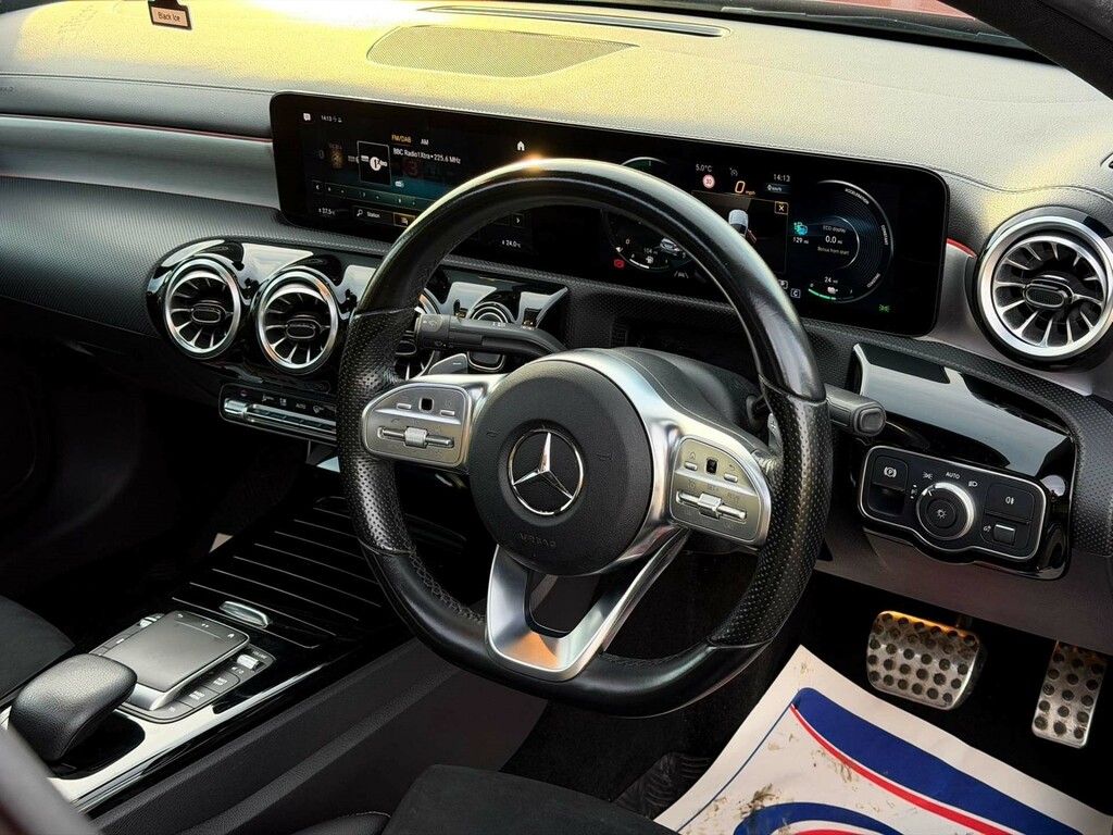 Mercedes-Benz A Class Amg Line Edition Premium E YK22MWF