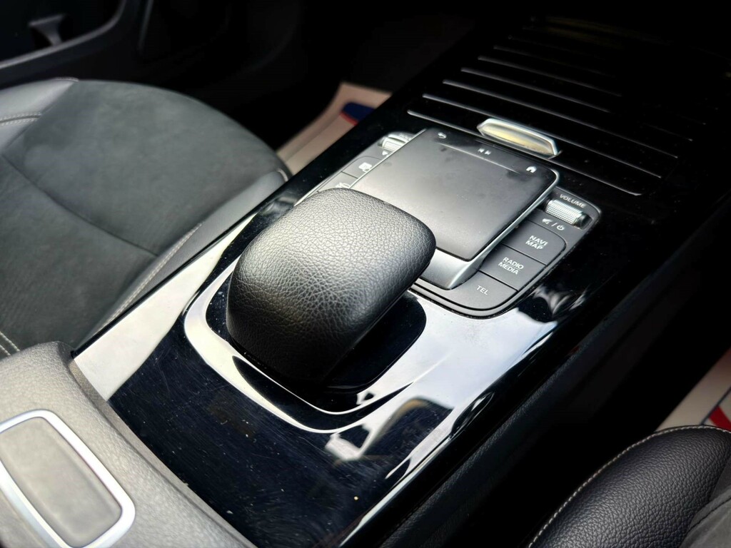Mercedes-Benz A Class Amg Line Edition Premium E YK22MWF #3